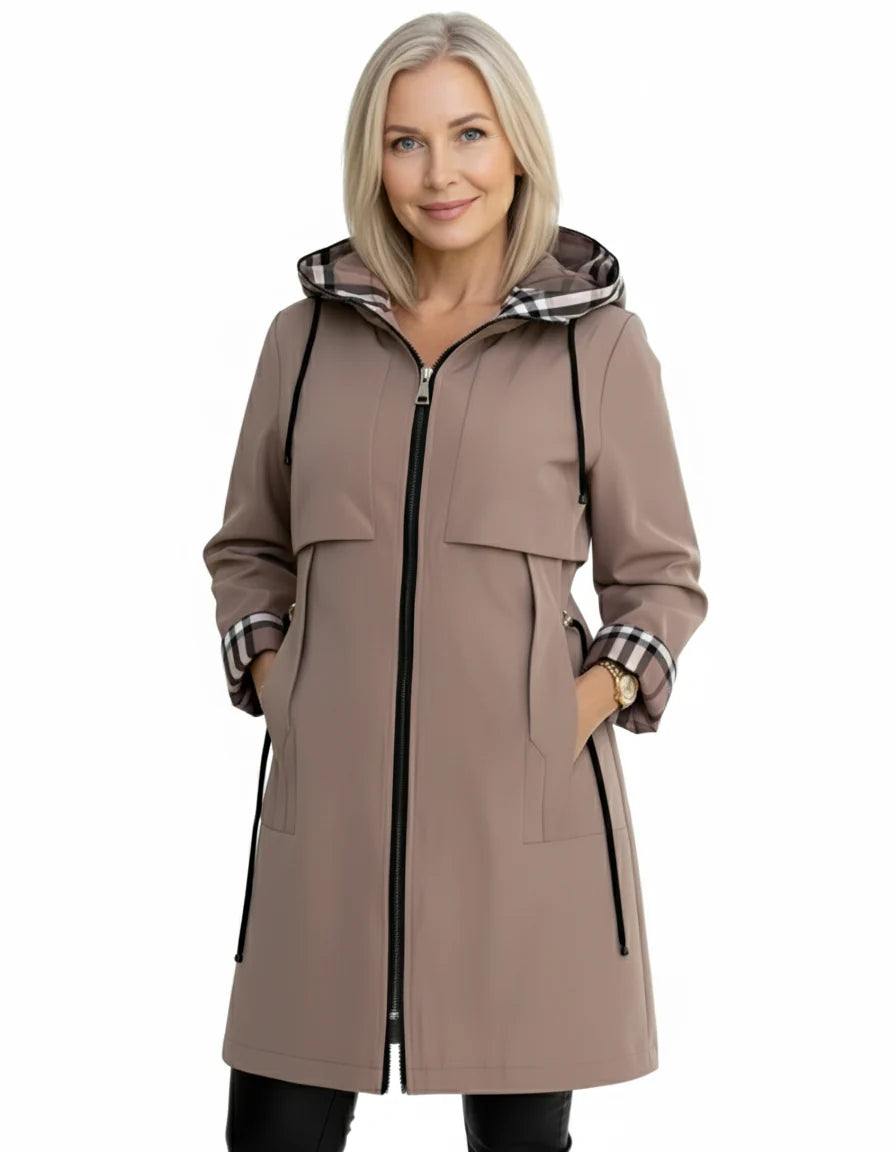 🧥 Trench Lola – Eleganza e comfort in ogni dettaglio