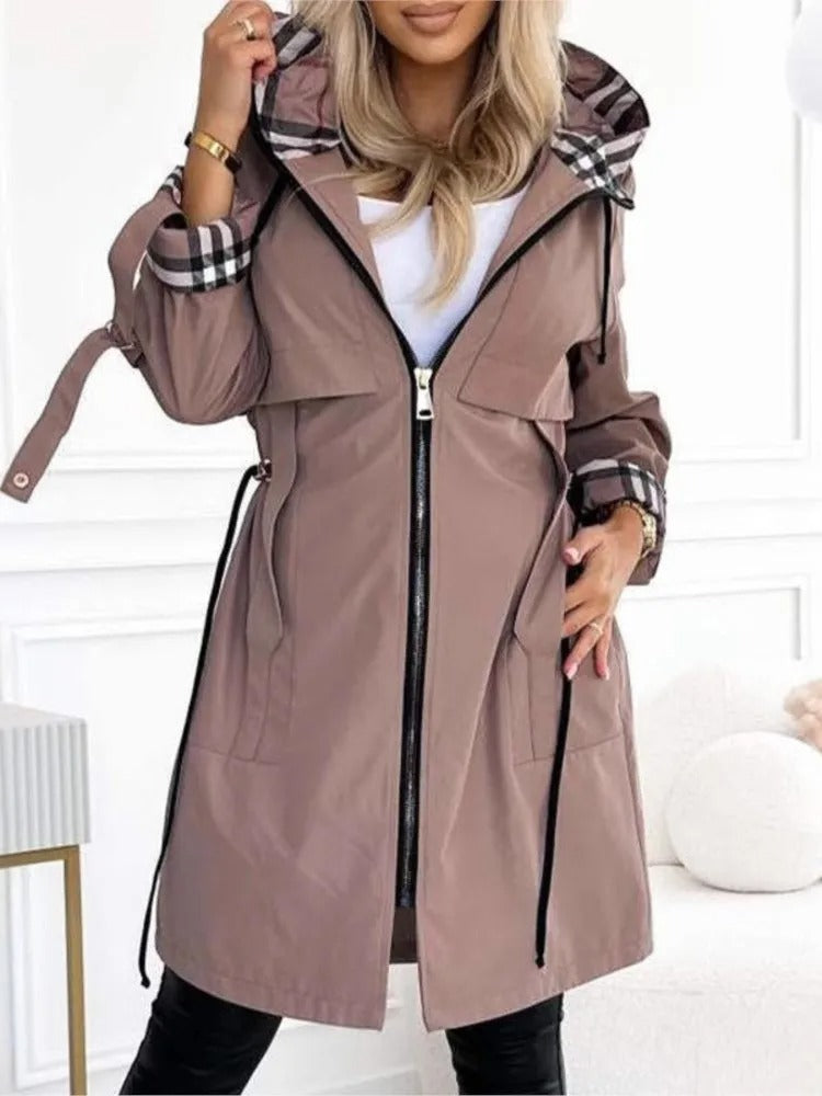 🧥 Trench Lola – Eleganza e comfort in ogni dettaglio